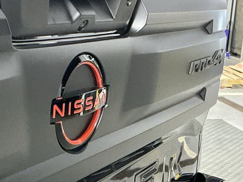 Used 2025 Nissan Frontier PRO-4X image 48