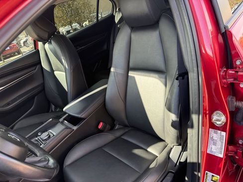 Used 2022 MAZDA MAZDA3 s image 13