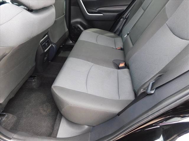 Used 2025 Toyota RAV4 XLE AWD/4WD image 25