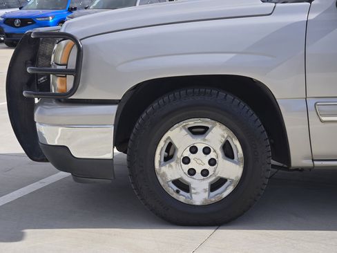 Used 2007 Chevrolet Silverado 1500 LT w/ Crew Cab Value Package image 6