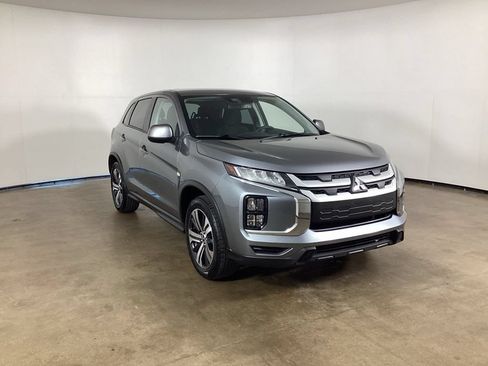 Used 2025 Mitsubishi Outlander Sport ES AWD/4WD image 3