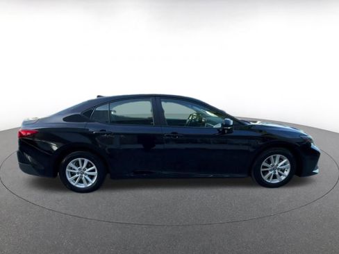 Used 2025 Toyota Camry LE image 14