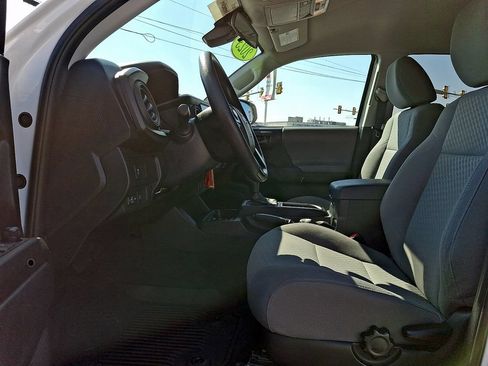Used 2023 Toyota Tacoma SR AWD/4WD image 14