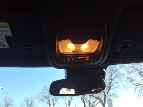 Used 2023 Chevrolet TrailBlazer RS w/ Convenience Package image 23