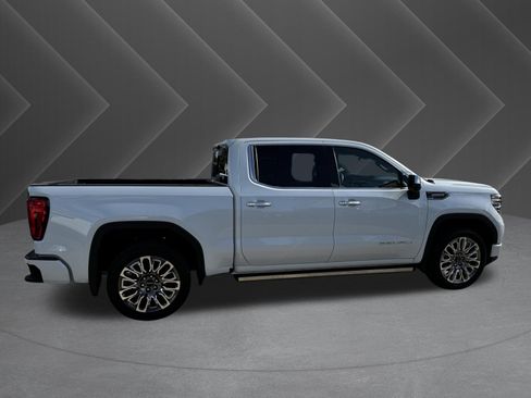 Used 2026 GMC Sierra 1500 Denali Ultimate AWD/4WD image 5