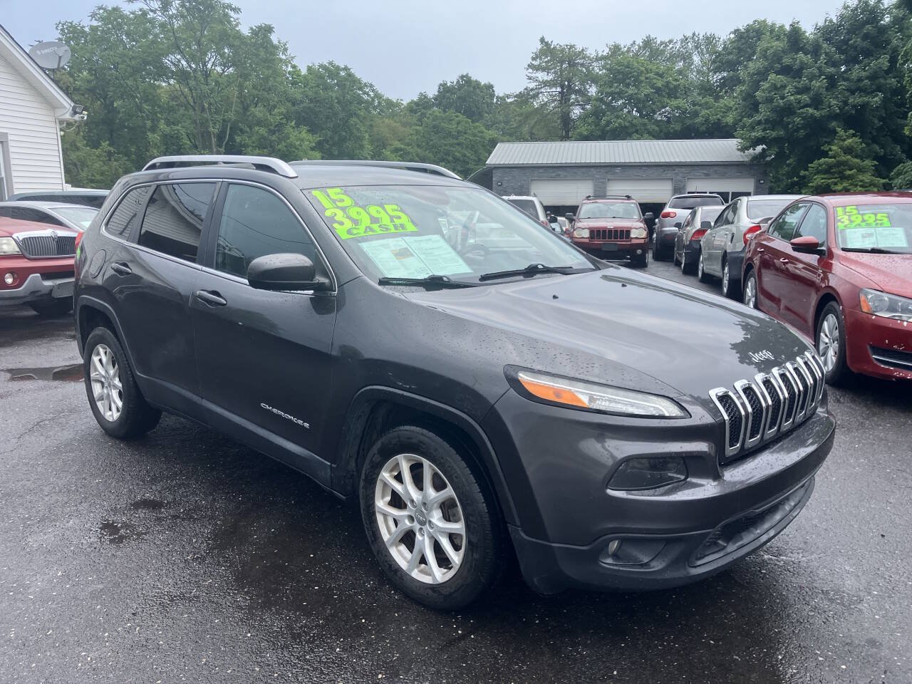 Used 2015 Jeep Cherokee Latitude FWD image 5