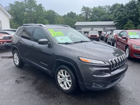 Used 2015 Jeep Cherokee Latitude FWD image 5