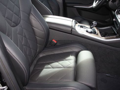 Used 2023 BMW X5 sDrive40i w/ Parking Assistance Package image 28