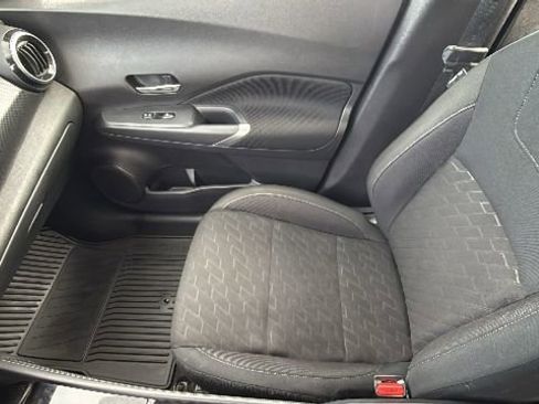 Used 2024 Nissan Kicks SV image 12