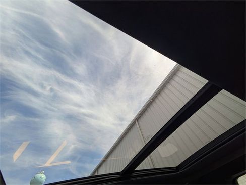 New 2025 Jeep Grand Cherokee Limited w/ Black Appearance Package image 22