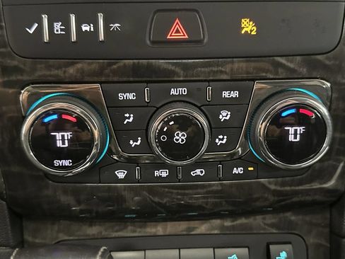 Used 2014 Buick Enclave Leather AWD/4WD image 43