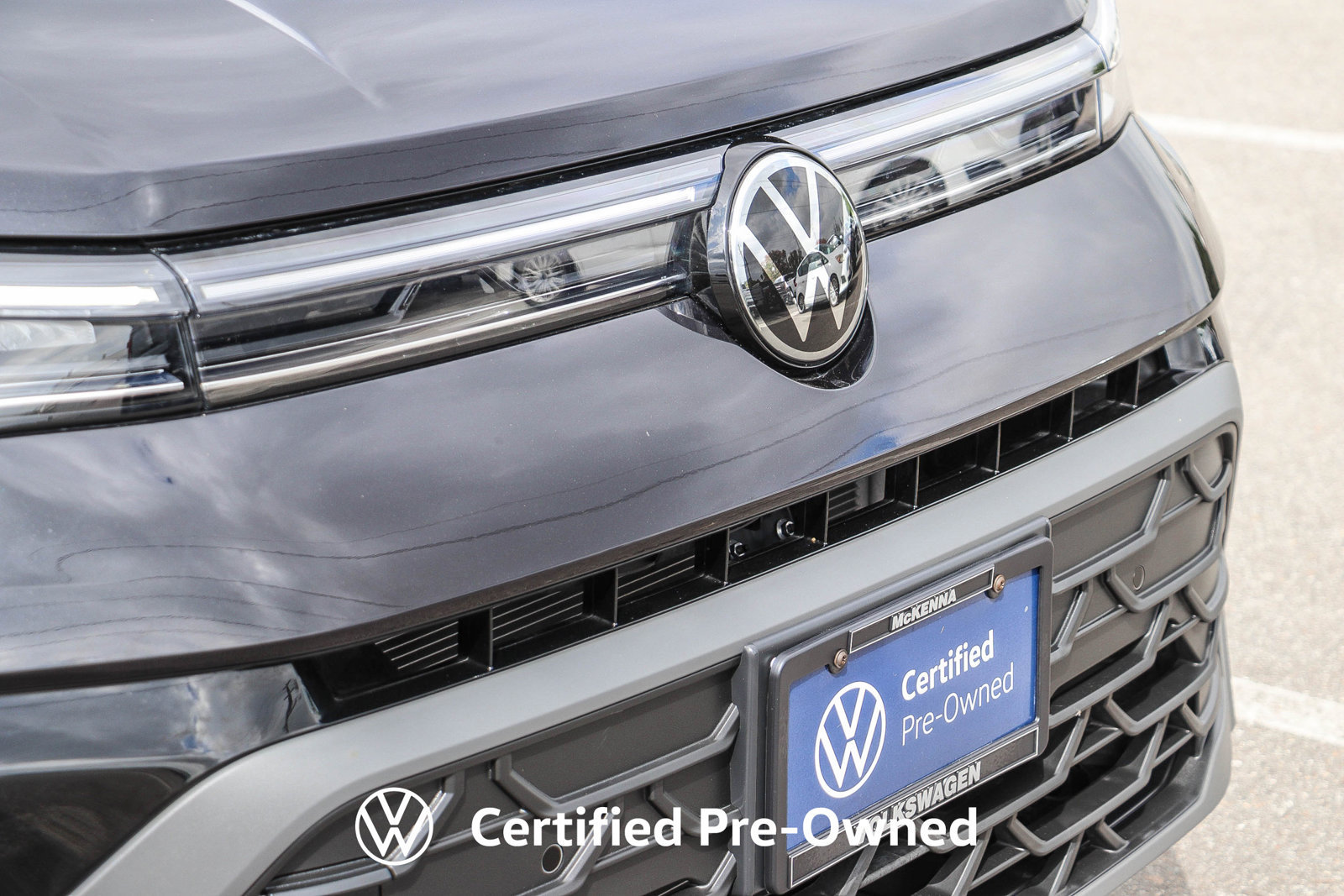 Certified 2025 Volkswagen Taos SE FWD image 6