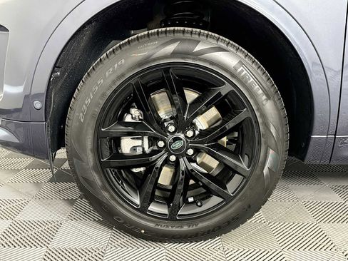 New 2025 Land Rover Discovery Sport S image 30