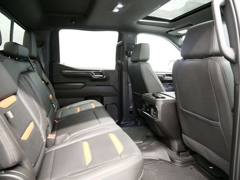 Used 2022 GMC Sierra 1500 AT4 w/ AT4 Preferred Package image 27