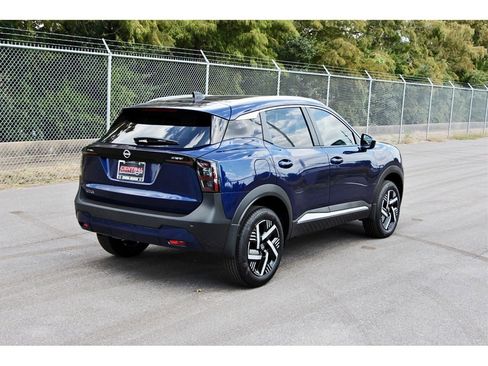 New 2026 Nissan Kicks SV w/ Charging Package image 4