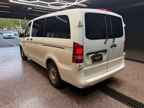Used 2019 Mercedes-Benz Metris Passenger image 5