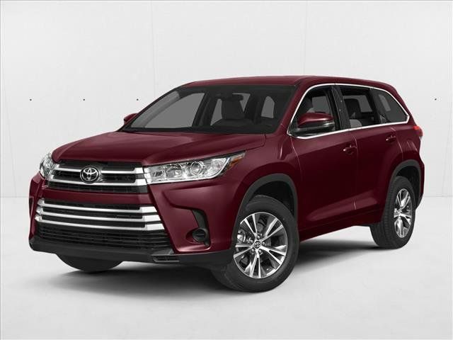 Used 2018 Toyota Highlander Plus w/ Carpet Mat Package (TMS) FWD image 1