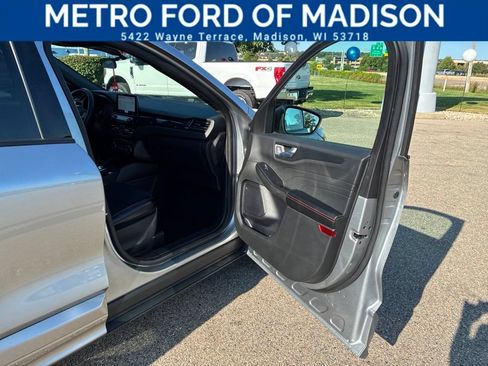 Used 2024 Ford Escape ST-Line FWD image 41