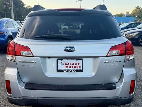 Used 2012 Subaru Outback 2.5i Premium image 8