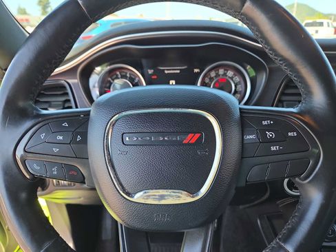 Used 2015 Dodge Challenger R/T w/ Quick Order Package 22B R/T RWD image 23