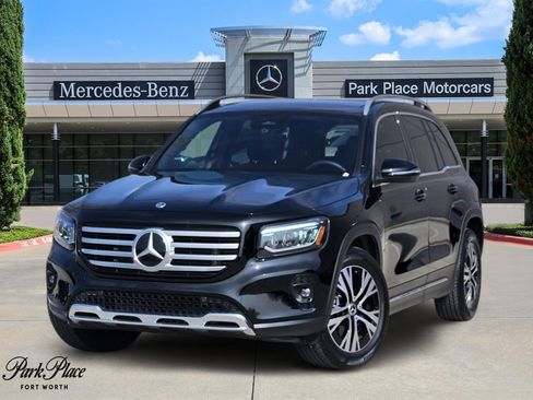 Used 2026 Mercedes-Benz GLB 250 image 1