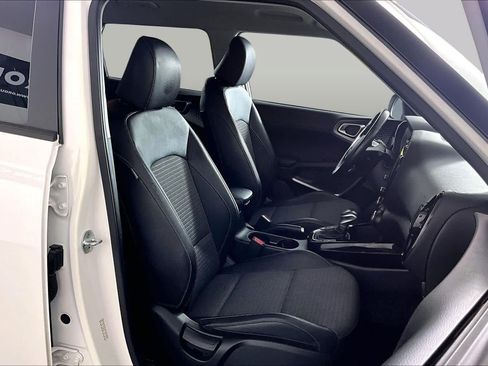 Used 2020 Kia Soul EX w/ Option Group 015 FWD image 9