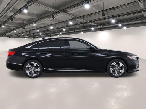 Used 2019 Honda Accord EX image 8