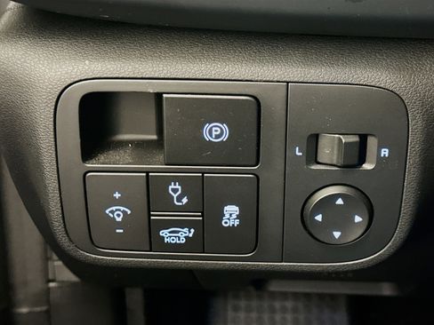 Used 2024 Hyundai Ioniq 6 SEL AWD/4WD image 17