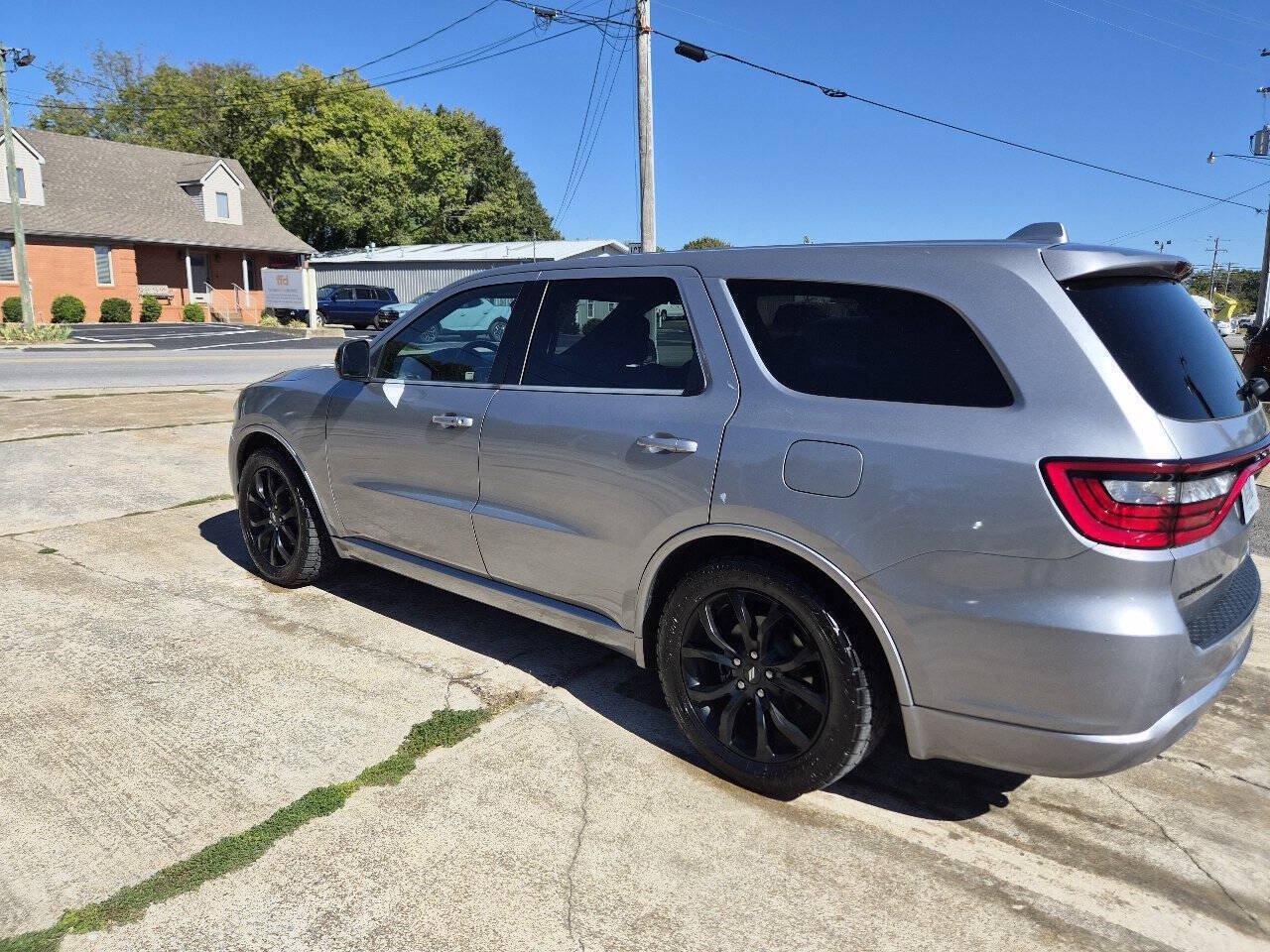 Used 2020 Dodge Durango SXT RWD image 3