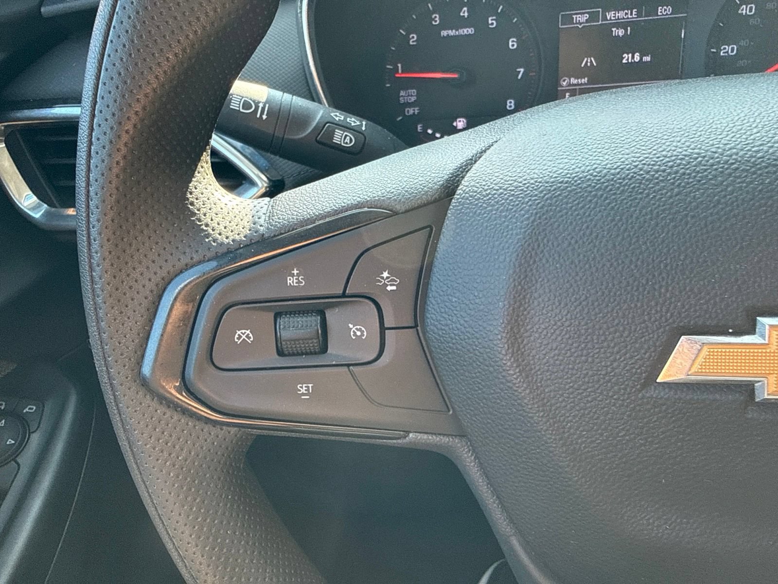 Used 2023 Chevrolet TrailBlazer LT FWD image 31
