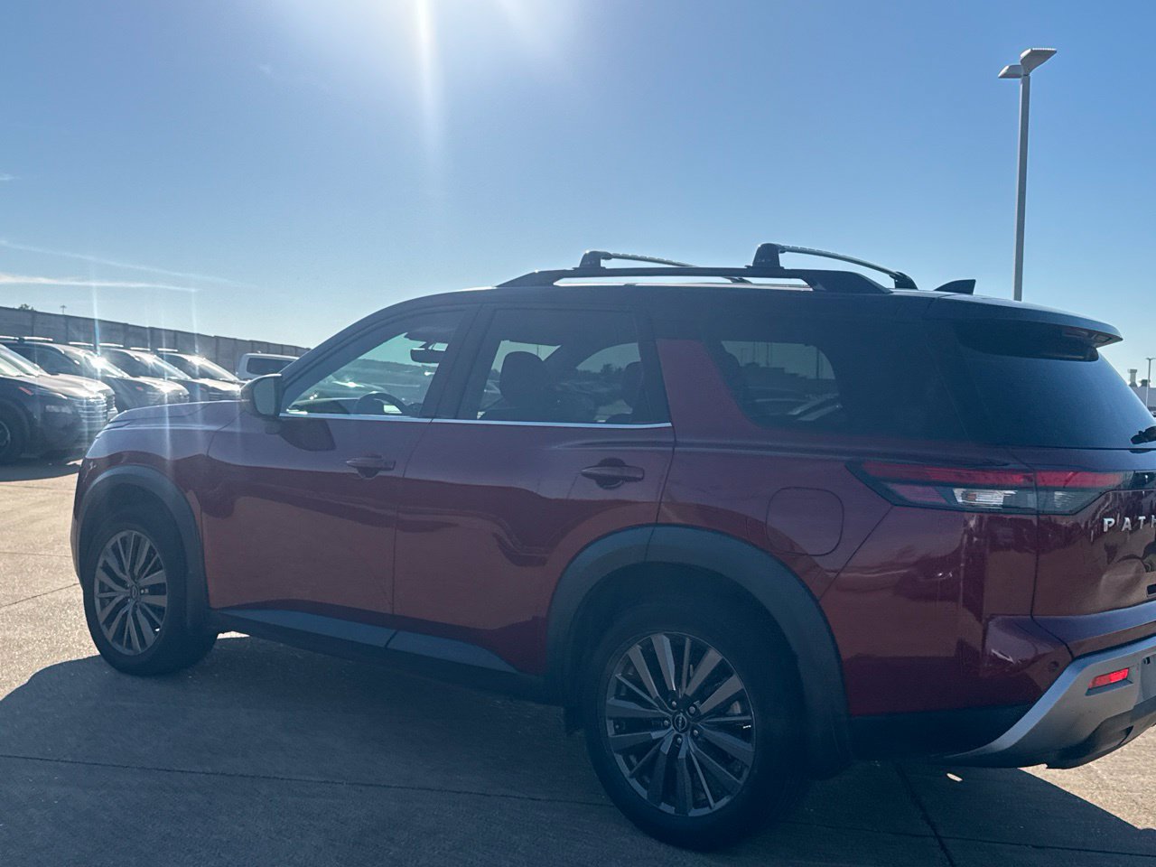 Certified 2024 Nissan Pathfinder SL w/ SL Premium Package FWD image 16
