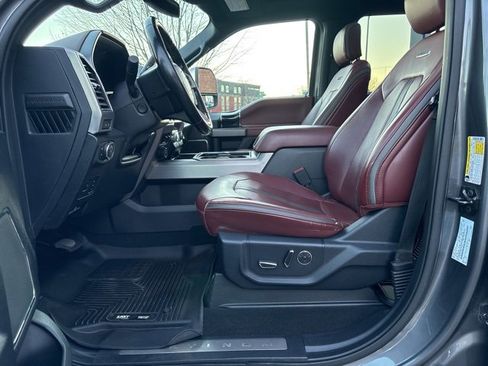 Used 2021 Ford F250 Platinum w/ FX4 Off-Road Package image 16