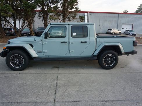 Used 2023 Jeep Gladiator Overland w/ Popular Equipment Package image 18