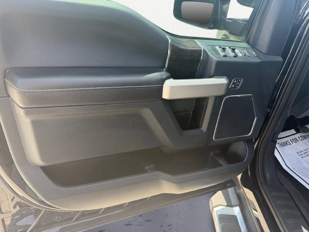 Used 2022 Ford F250 Lariat w/ Lariat Ultimate Package AWD/4WD image 18