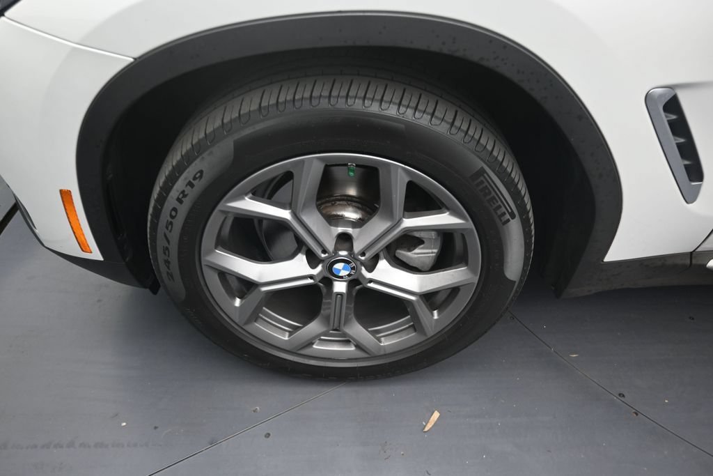 Used 2024 BMW X3 xDrive30i AWD/4WD image 9