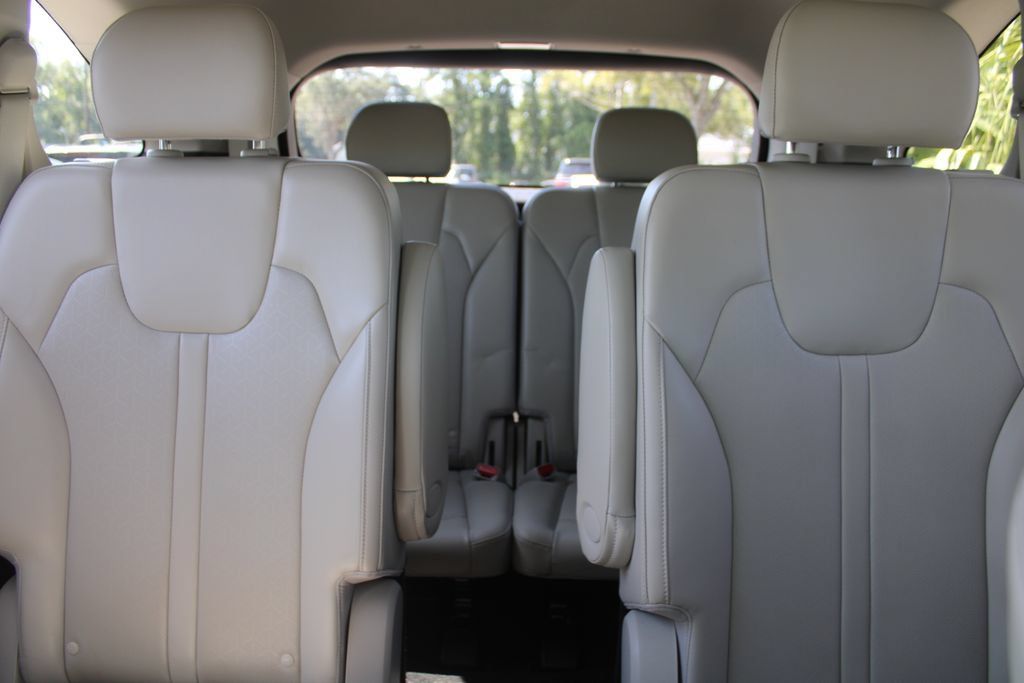 Certified 2023 Kia Sorento SX AWD/4WD image 56