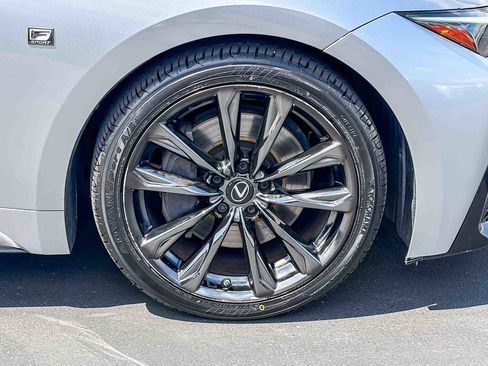 Used 2022 Lexus IS 350 F Sport w/ Navigation Package RWD image 9