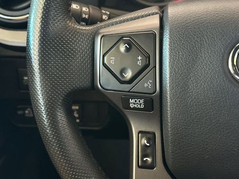 Used 2020 Toyota Tacoma TRD Off-Road w/ Technology Package AWD/4WD image 24