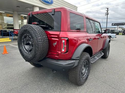 New 2025 Ford Bronco Badlands image 3