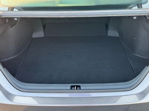 Certified 2022 Toyota Camry SE FWD image 6