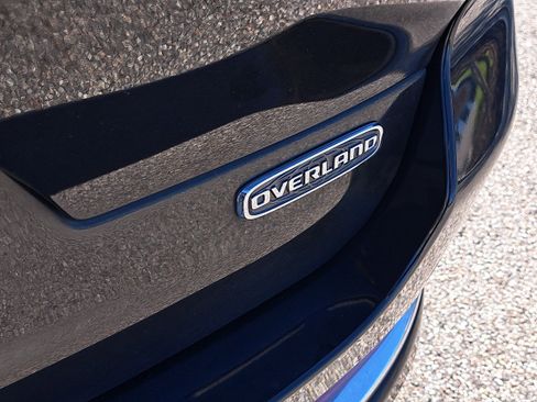 Used 2021 Jeep Grand Cherokee L Overland w/ Luxury Tech Group IV image 11