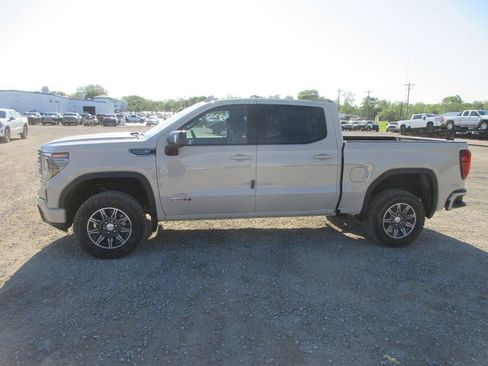 New 2026 GMC Sierra 1500 AT4 w/ AT4 Premium Package AWD/4WD image 9