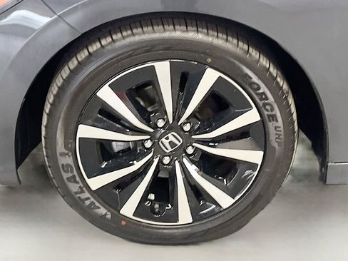 Used 2024 Honda Civic EX image 30
