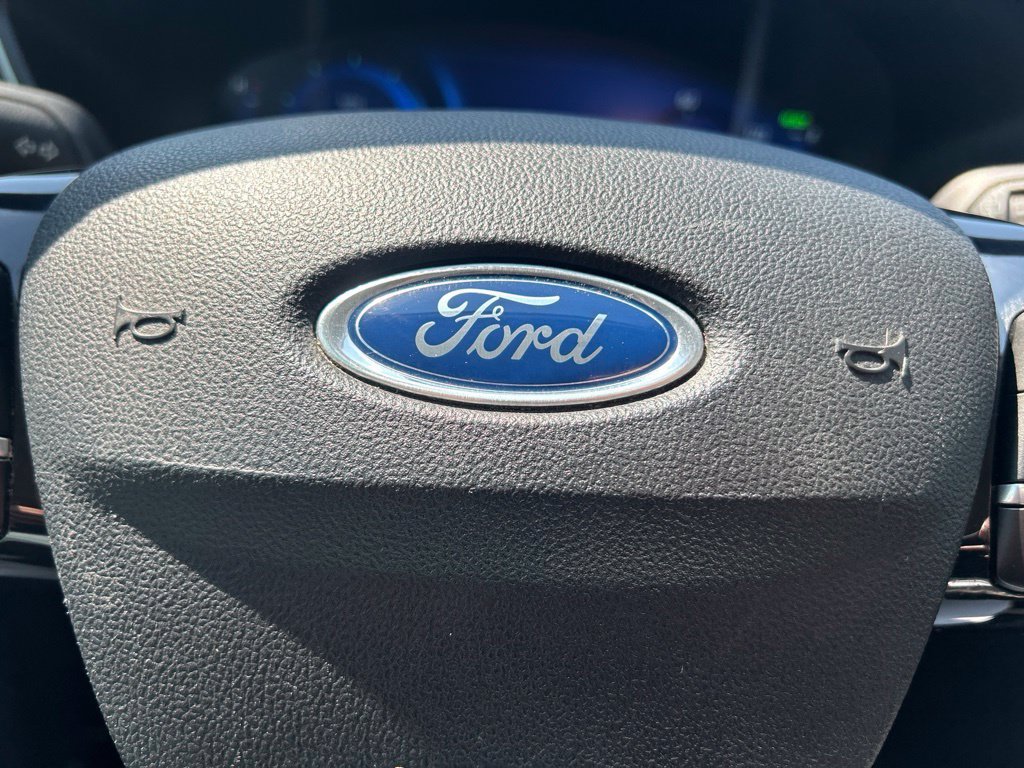Used 2021 Ford Escape Titanium w/ Titanium Elite Package AWD/4WD image 20