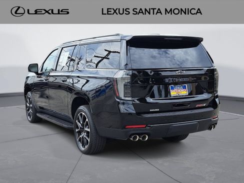 Used 2026 Chevrolet Suburban RST w/ Comfort Package RWD image 7