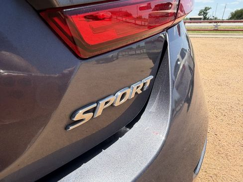 Used 2020 Honda Accord Sport image 11