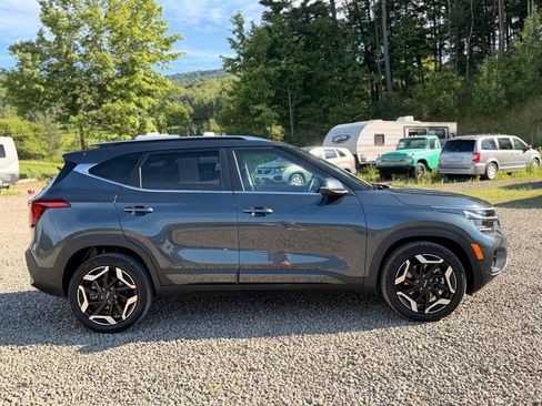 Used 2024 Kia Seltos SX w/ SX Sunroof Package AWD/4WD image 4