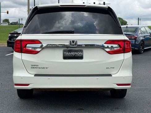 Used 2019 Honda Odyssey Elite image 3