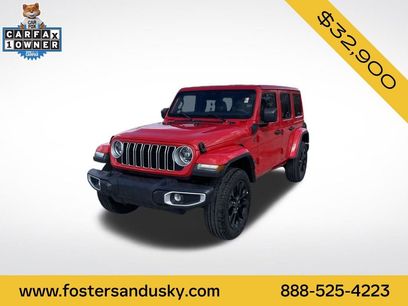 Used 2025 Jeep Wrangler Unlimited Sahara w/ Safety Group