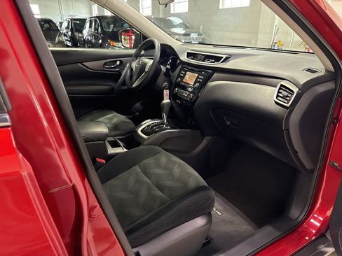 Used 2016 Nissan Rogue S AWD/4WD image 33